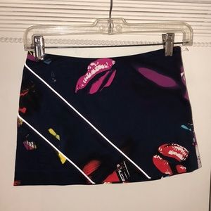 Versace mini skirt lips